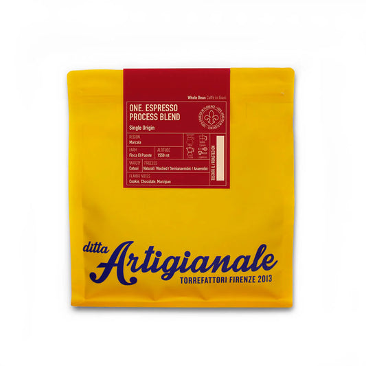 ONE espesso blend, szemes kávé, 250 g + 2 db Ditta Artigianale espresso csésze alátéttel (Másolat