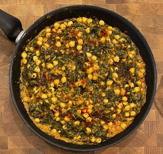 Chickpeas with spinach (Espinacas con garbanzos) recipe