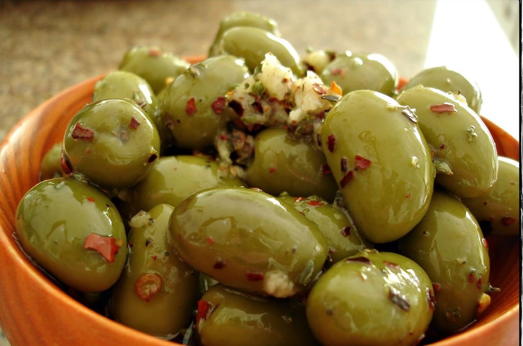 Homemade seasoned olives - easy and delicious