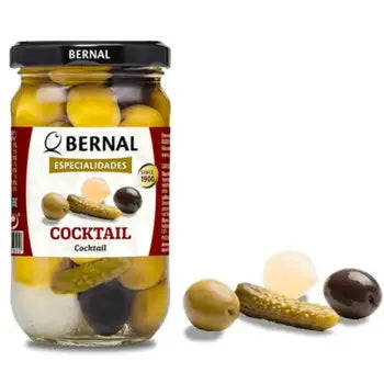 "Cocktail" olajbogyók apró uborkával és gyöngyhagymával, 180 g