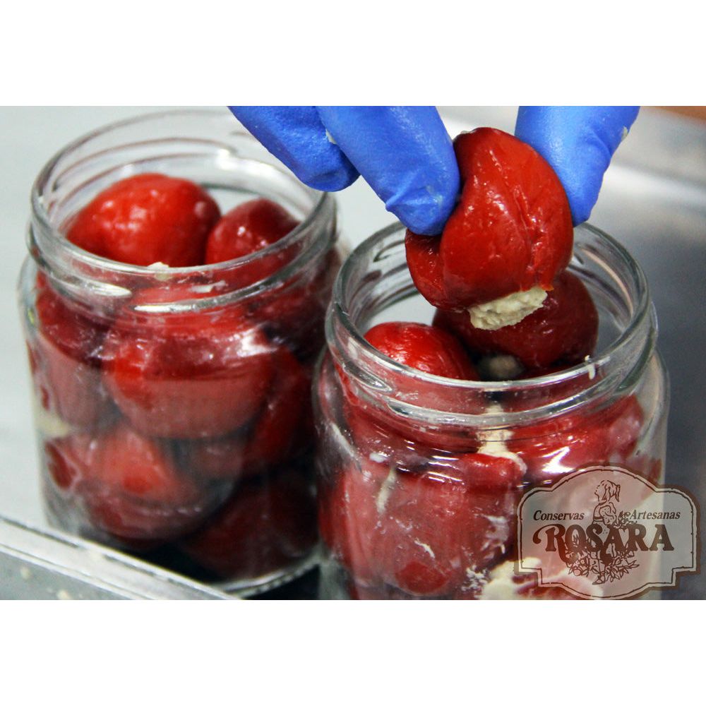 Cherry Peppers Stuffed With Bonito Tuna, Rosara, 212 ml - Sol Deli