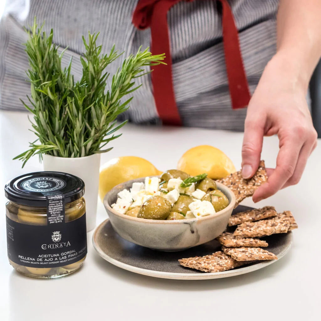 Gordal olajbogyók fokhagymával töltve, zöldfűszerekkel, 340 g
