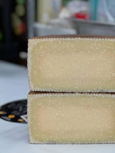 Manchego sajt "único", 18 hónapig érlelt